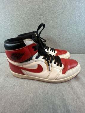 Nike Air Jordan 1 Retro High OG Heritage Size 16 us.